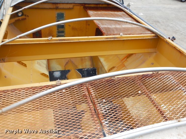 image for item EY9306 2005 Ag-Chem 8104 TerraGator applicator