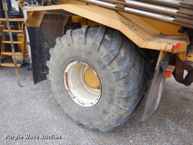 image for item EY9306 2005 Ag-Chem 8104 TerraGator applicator