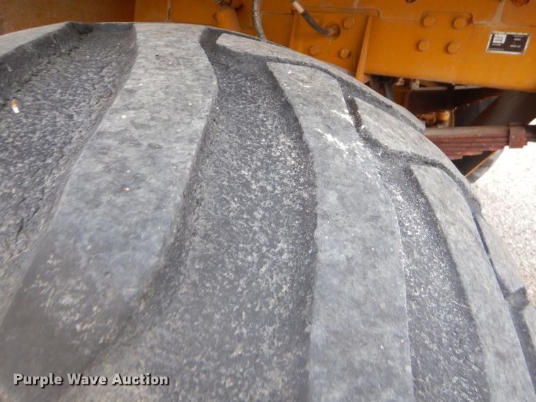 image for item EY9306 2005 Ag-Chem 8104 TerraGator applicator