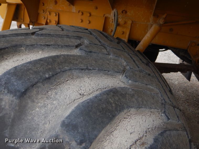 image for item EY9306 2005 Ag-Chem 8104 TerraGator applicator