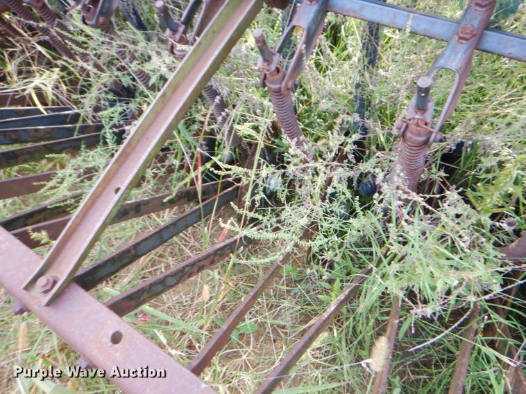 image for item EY9320 John Deere 8300 grain drill