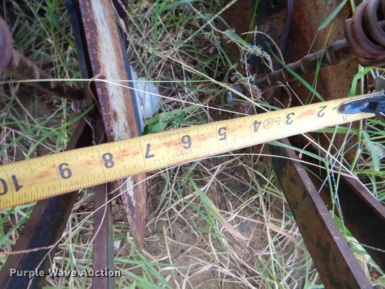 image for item EY9320 John Deere 8300 grain drill