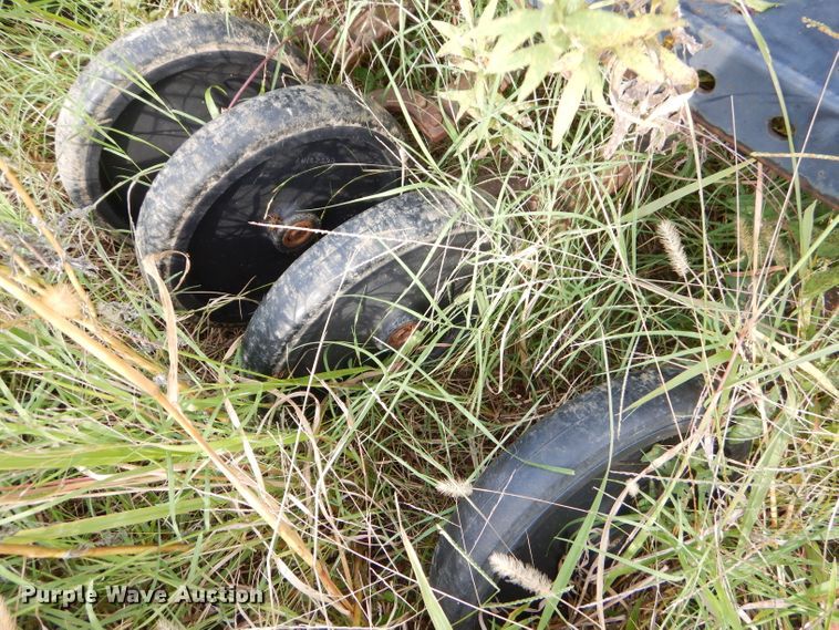 image for item EY9320 John Deere 8300 grain drill