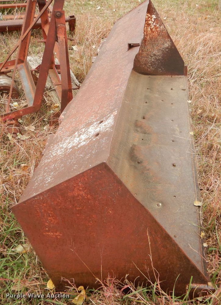 image for item FJ9825 1957 Oliver Super 88 tractor