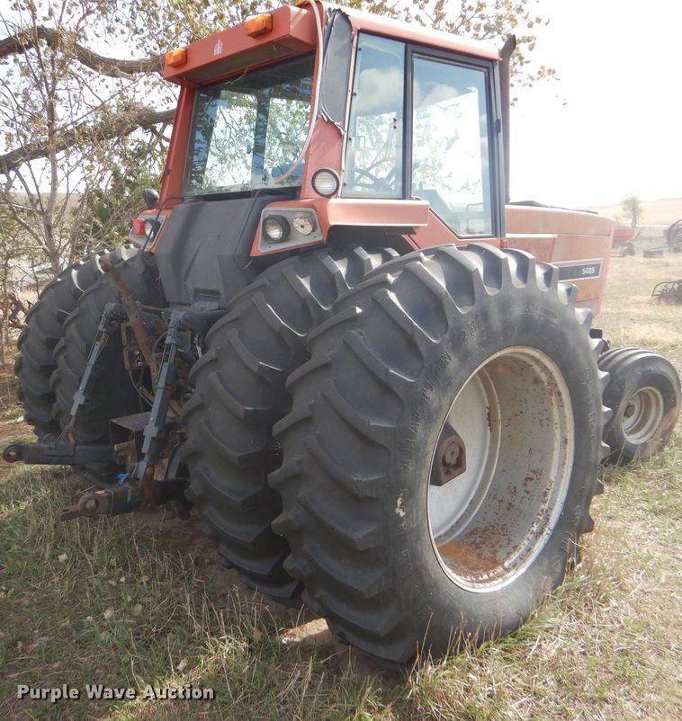 image for item FJ9831 1984 International 5488 tractor
