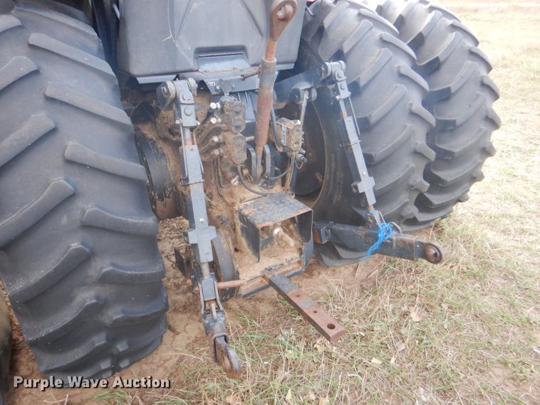 image for item FJ9831 1984 International 5488 tractor