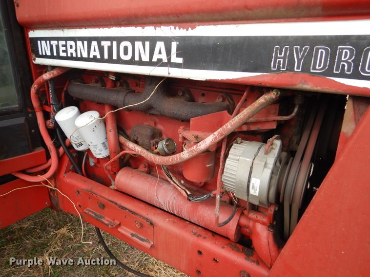 image for item FJ9858 1981 International Hydro 186 tractor