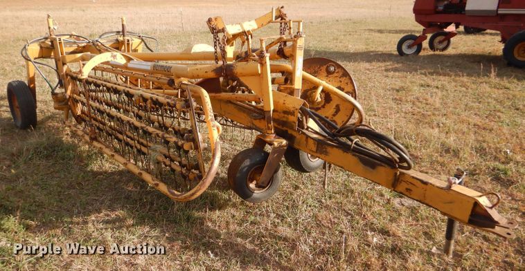 image for item FJ9871 Vermeer R23 hay rake