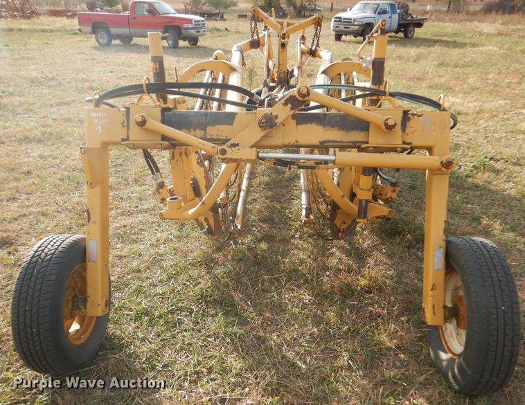 image for item FJ9871 Vermeer R23 hay rake