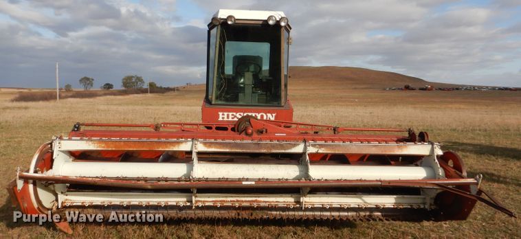 image for item FJ9872 1981 Hesston 6550 windrower
