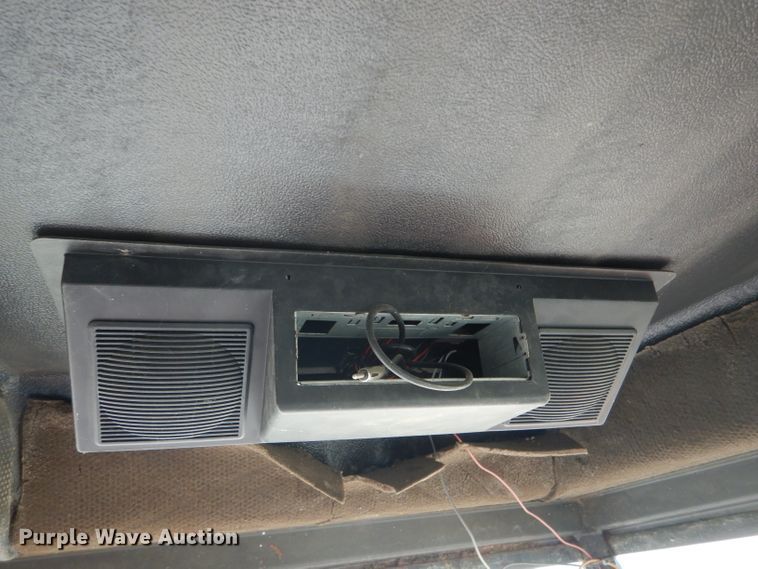 image for item FJ9872 1981 Hesston 6550 windrower