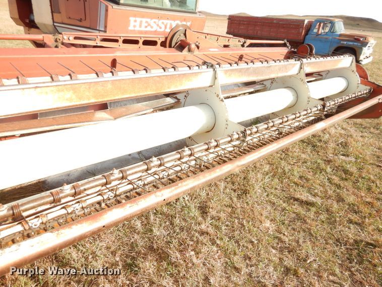 image for item FJ9872 1981 Hesston 6550 windrower