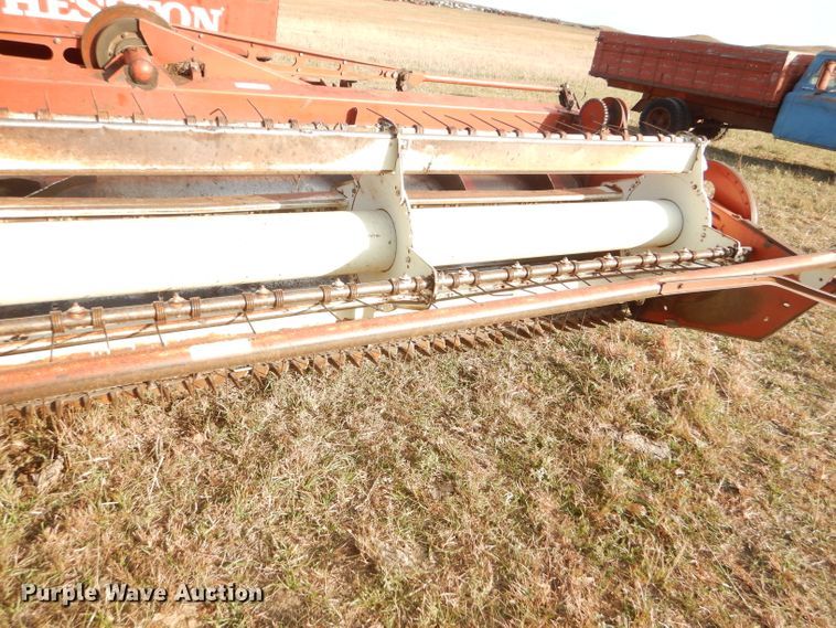 image for item FJ9872 1981 Hesston 6550 windrower