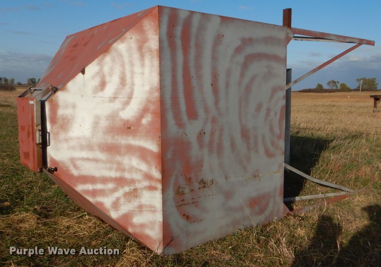 image for item FJ9875 Bulk feed bin