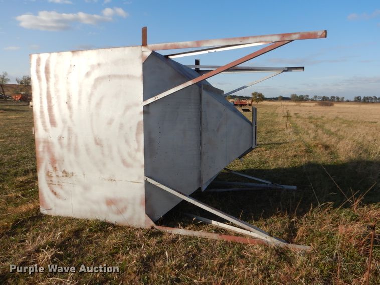 image for item FJ9875 Bulk feed bin
