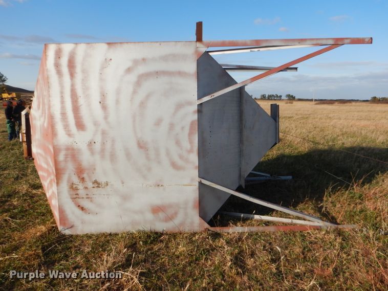 image for item FJ9875 Bulk feed bin