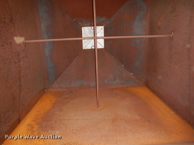 image for item FJ9875 Bulk feed bin