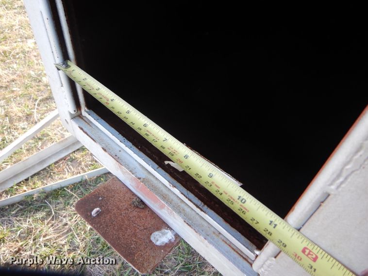 image for item FJ9875 Bulk feed bin