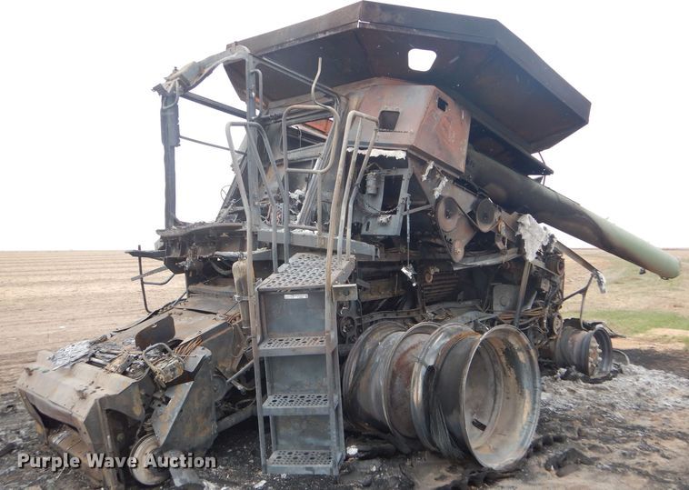 image for item FJ9886 2005 John Deere 9760 RWA combine