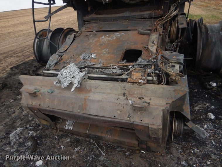 image for item FJ9886 2005 John Deere 9760 RWA combine