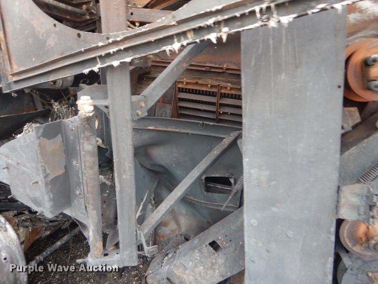 image for item FJ9886 2005 John Deere 9760 RWA combine