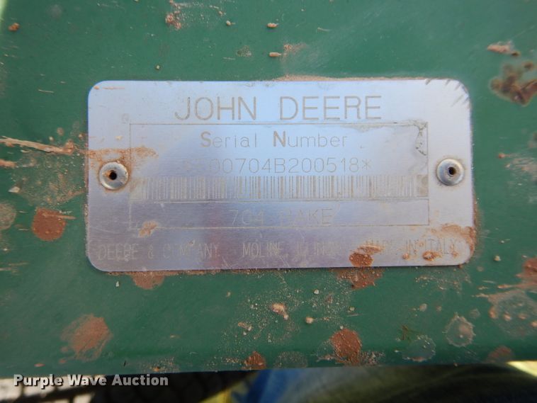 image for item FK9843 John Deere 704 hay rake