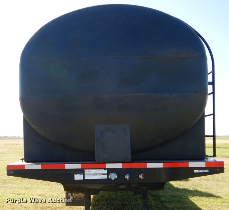 image for item FK9849 2018 Road Runner 6500 nurse tank trailer