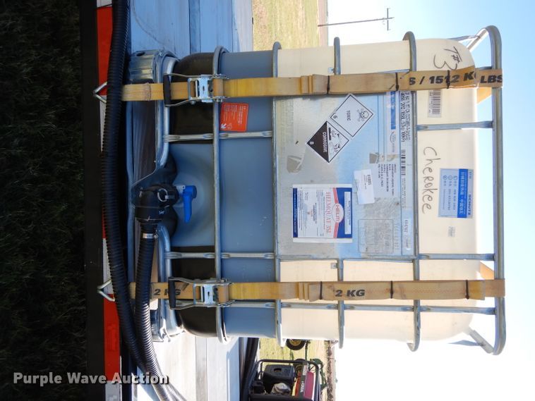 image for item FK9849 2018 Road Runner 6500 nurse tank trailer