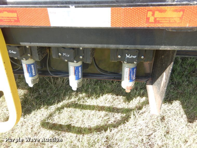 image for item FK9849 2018 Road Runner 6500 nurse tank trailer