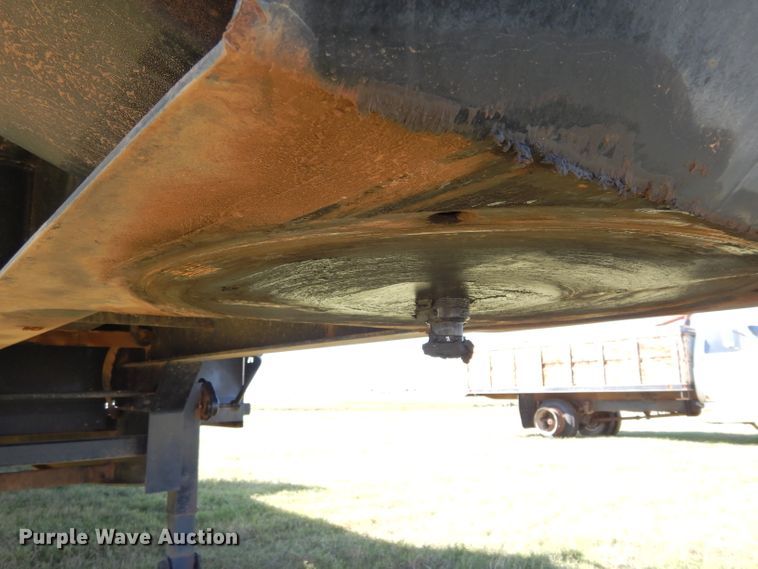 image for item FK9849 2018 Road Runner 6500 nurse tank trailer