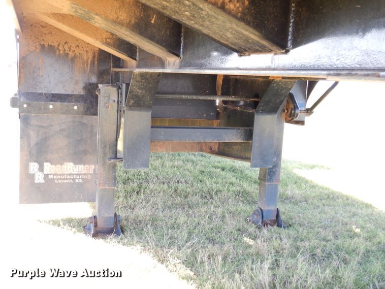 image for item FK9849 2018 Road Runner 6500 nurse tank trailer