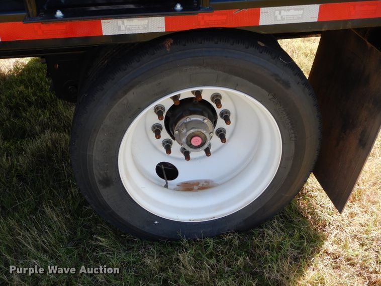 image for item FK9849 2018 Road Runner 6500 nurse tank trailer