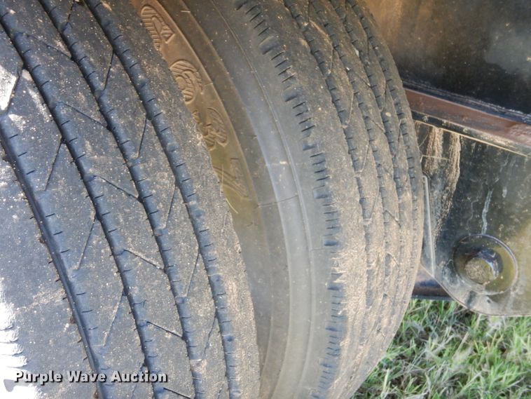 image for item FK9849 2018 Road Runner 6500 nurse tank trailer