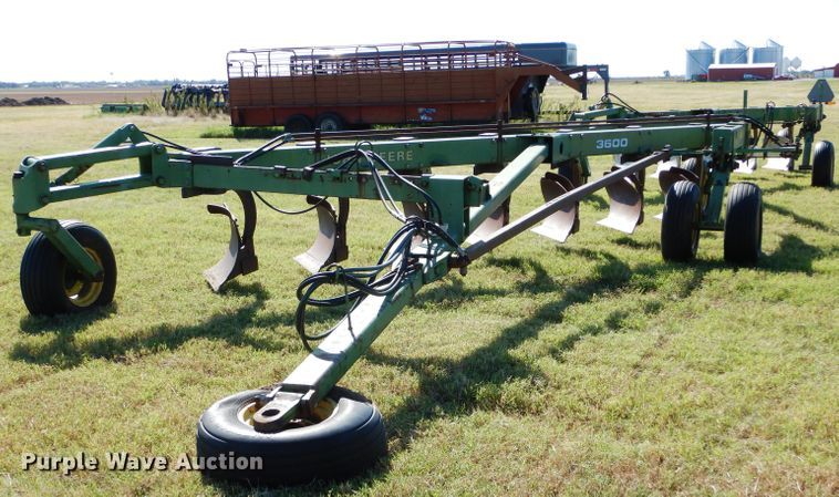 image for item FK9850 (2) John Deere 3600 plows