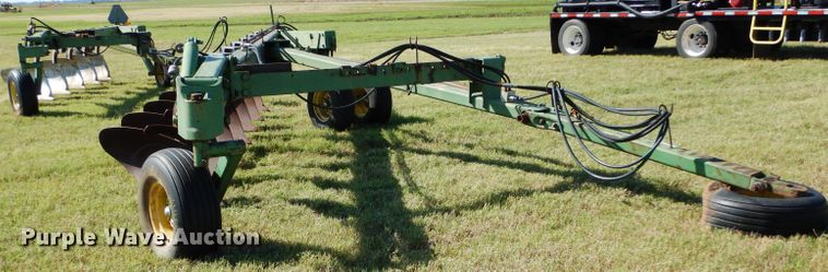 image for item FK9850 (2) John Deere 3600 plows