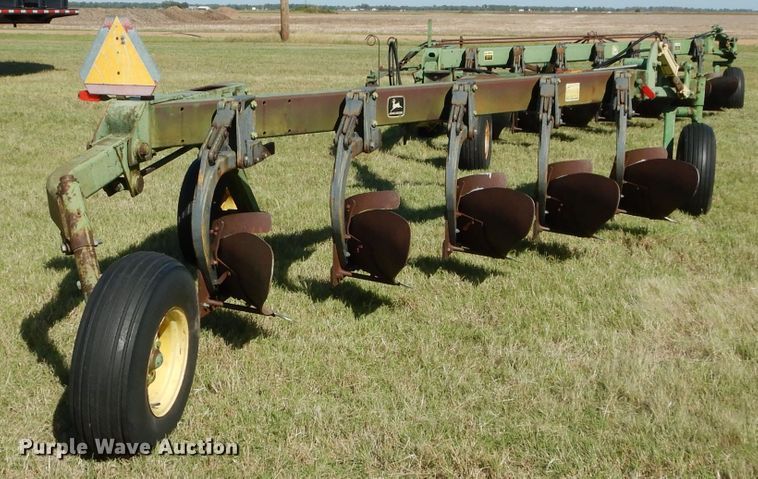 image for item FK9850 (2) John Deere 3600 plows