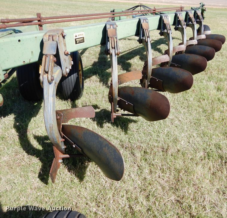 image for item FK9850 (2) John Deere 3600 plows