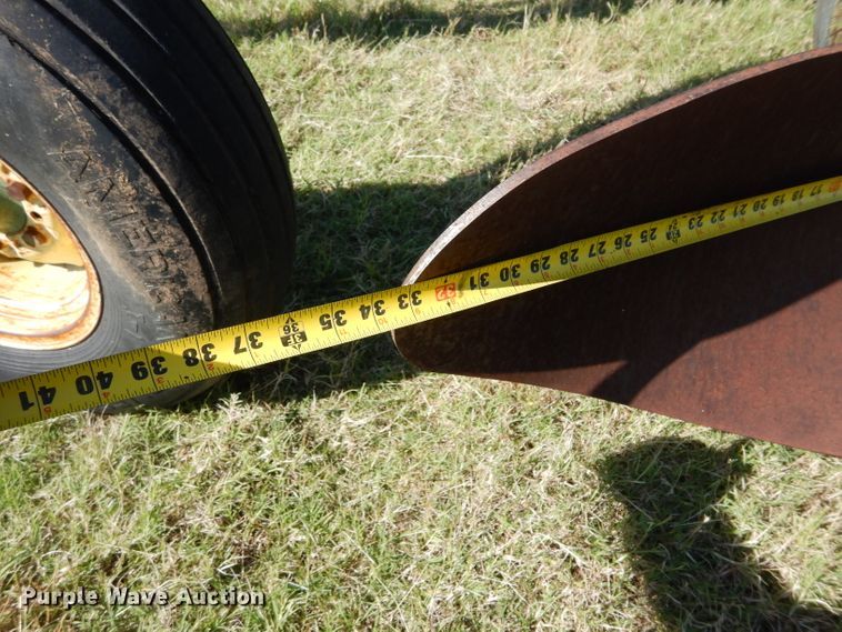 image for item FK9850 (2) John Deere 3600 plows