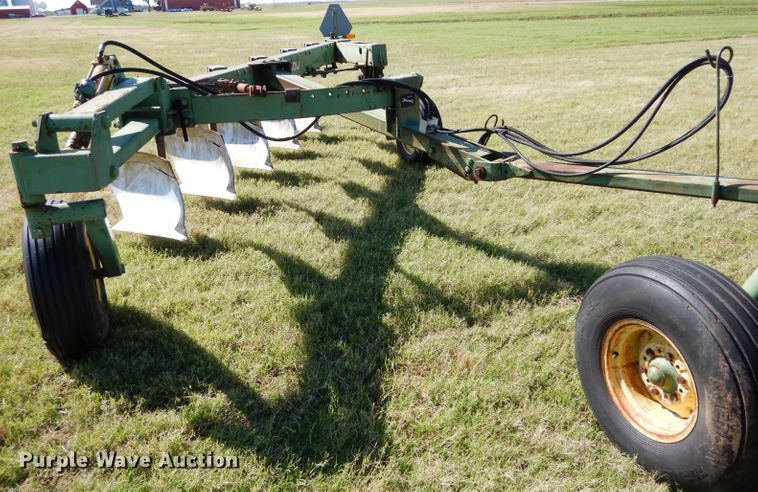 image for item FK9850 (2) John Deere 3600 plows