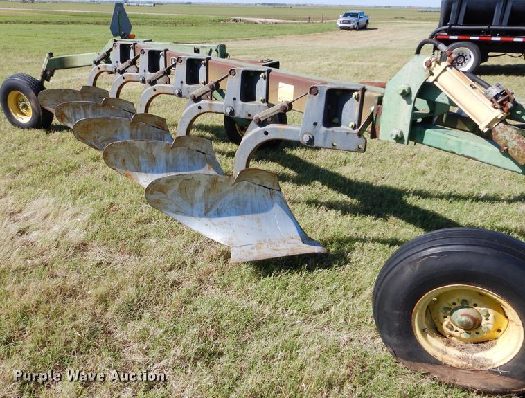 image for item FK9850 (2) John Deere 3600 plows