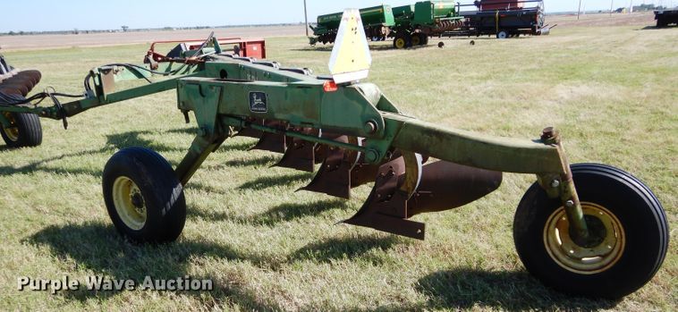 image for item FK9850 (2) John Deere 3600 plows