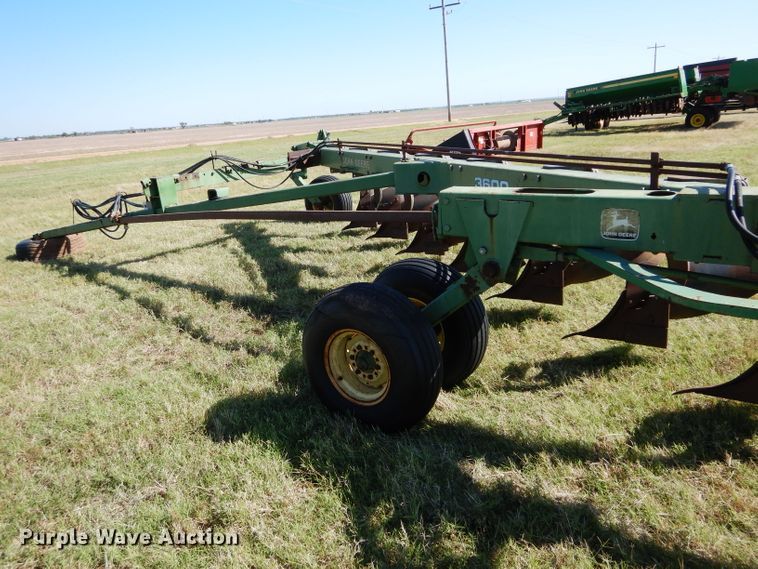 image for item FK9850 (2) John Deere 3600 plows