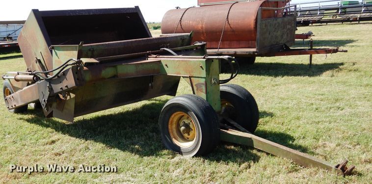 image for item FK9858 John Deere 00650 scraper