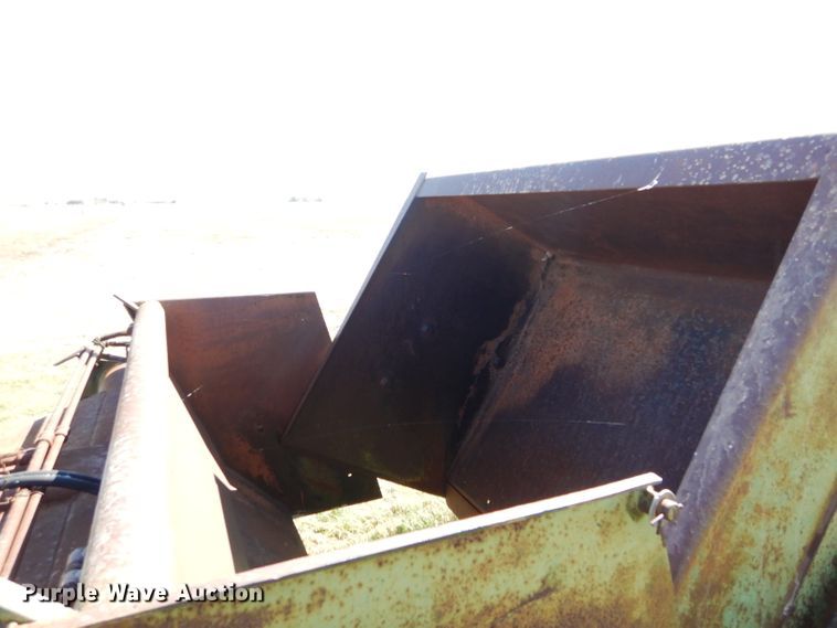 image for item FK9858 John Deere 00650 scraper