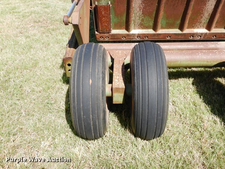 image for item FK9858 John Deere 00650 scraper