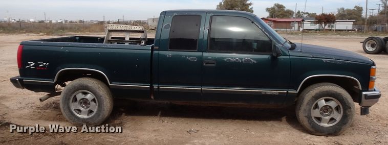 image for item GC9089 1997 Chevrolet K1500 Ext. Cab pickup truck