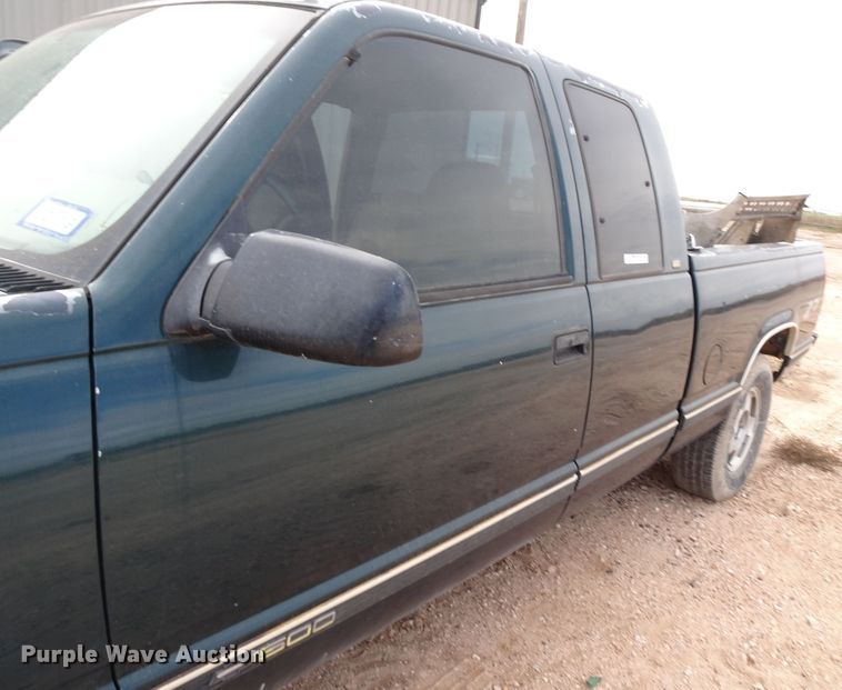 image for item GC9089 1997 Chevrolet K1500 Ext. Cab pickup truck