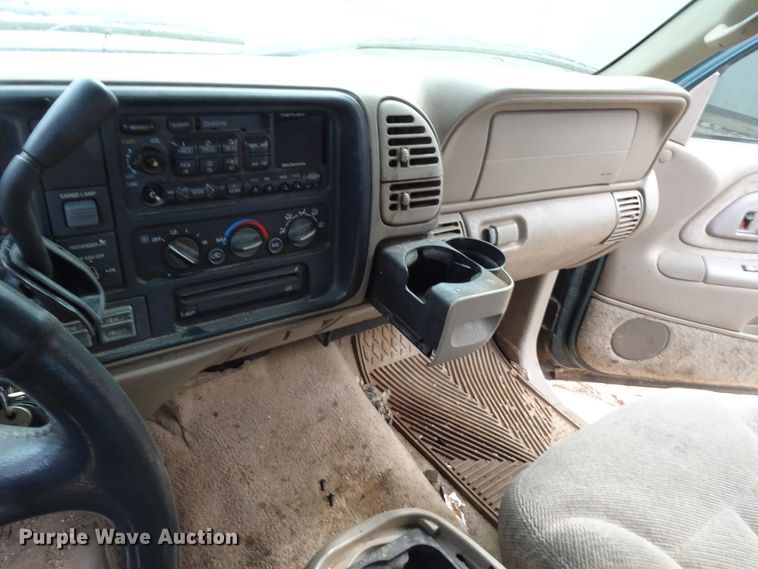 image for item GC9089 1997 Chevrolet K1500 Ext. Cab pickup truck