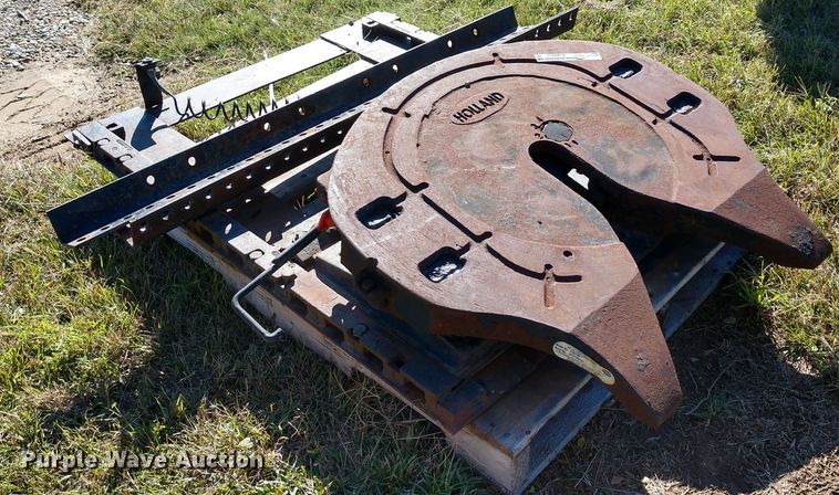 image for item EQ9317 Holland air operated sliding king pin hitch