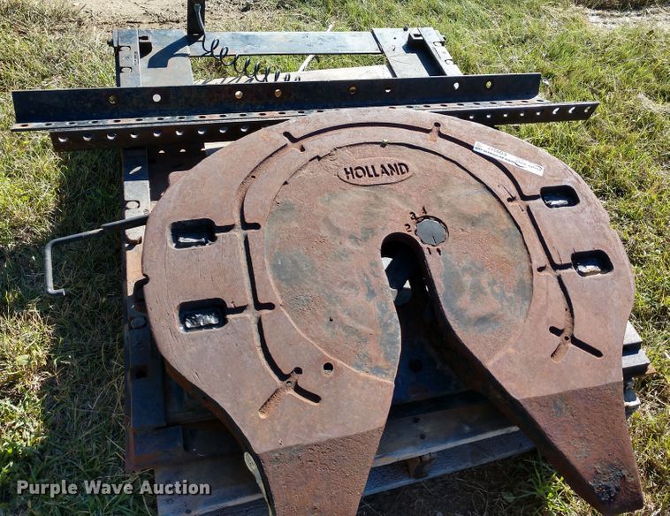 image for item EQ9317 Holland air operated sliding king pin hitch